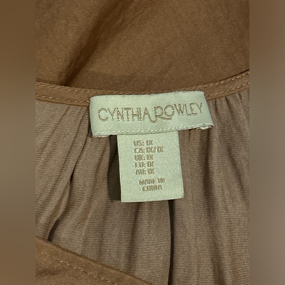 Cynthia Rowley Tan Blouse with Button Detail Size 1X - Picture 4 of 5
